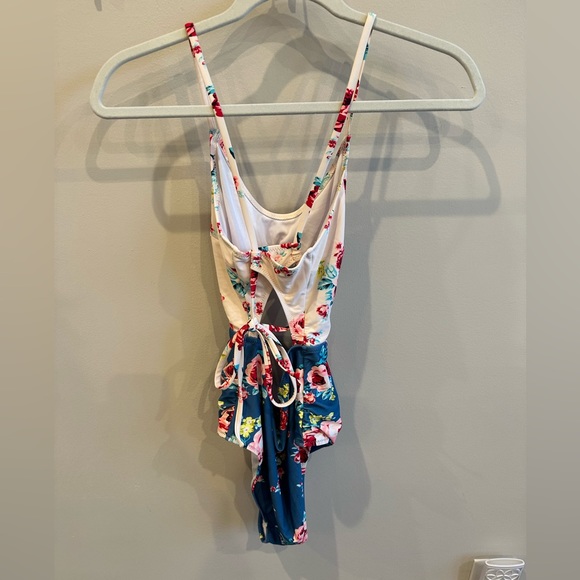 CUPSHE Pink and Blue Floral One-Piece Swimsuit - Picture 3 of 5